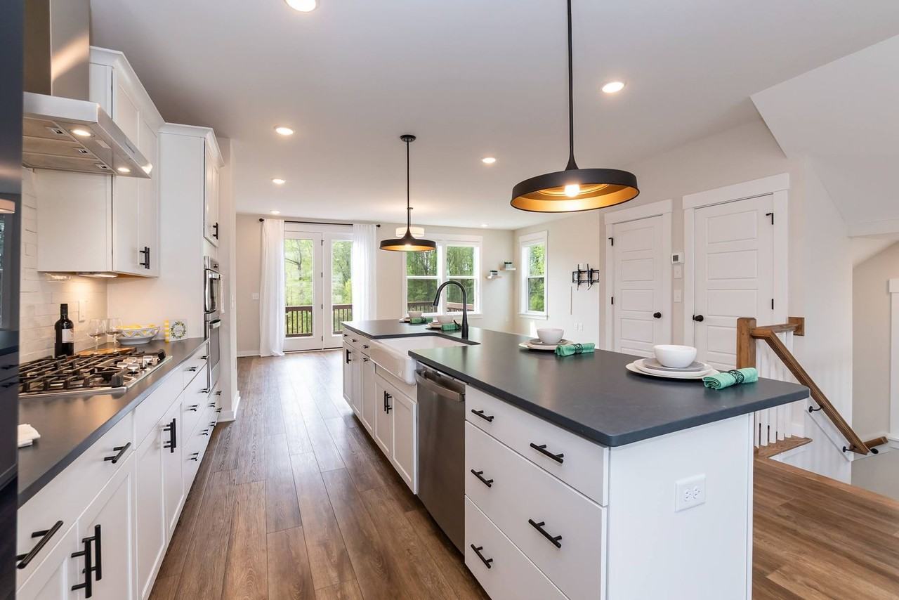 2051 Eva Pearl Dr - Photo 4 of 47