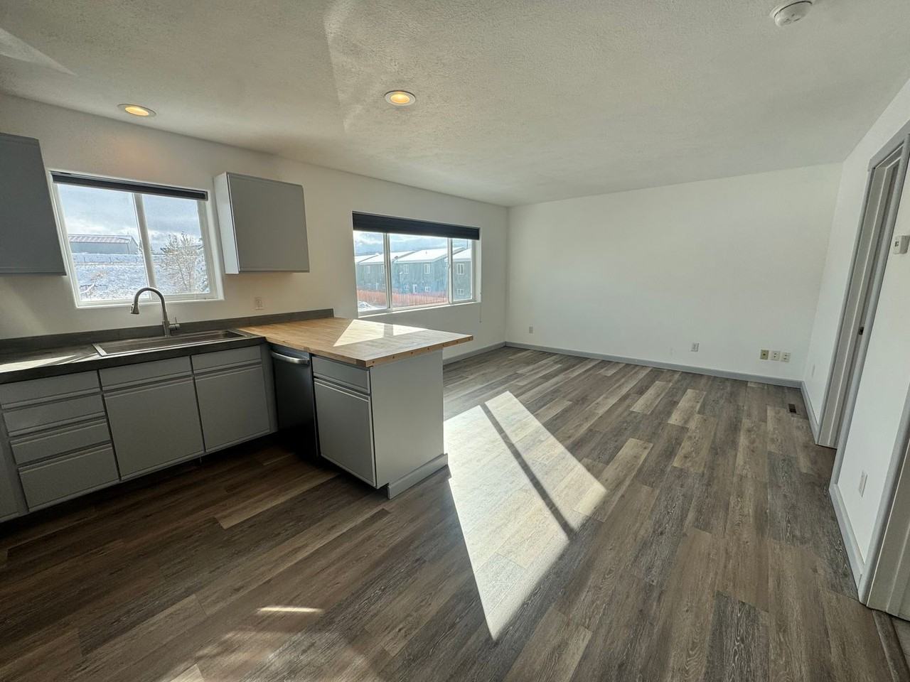121 Gravel Hollow Dr - Photo 2 of 20