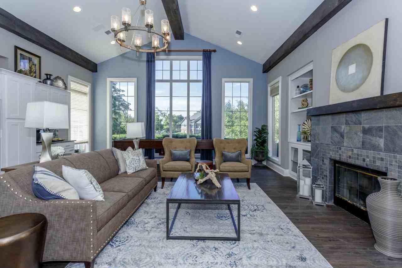 Signature Place Apartments - Photo 2 of 18
