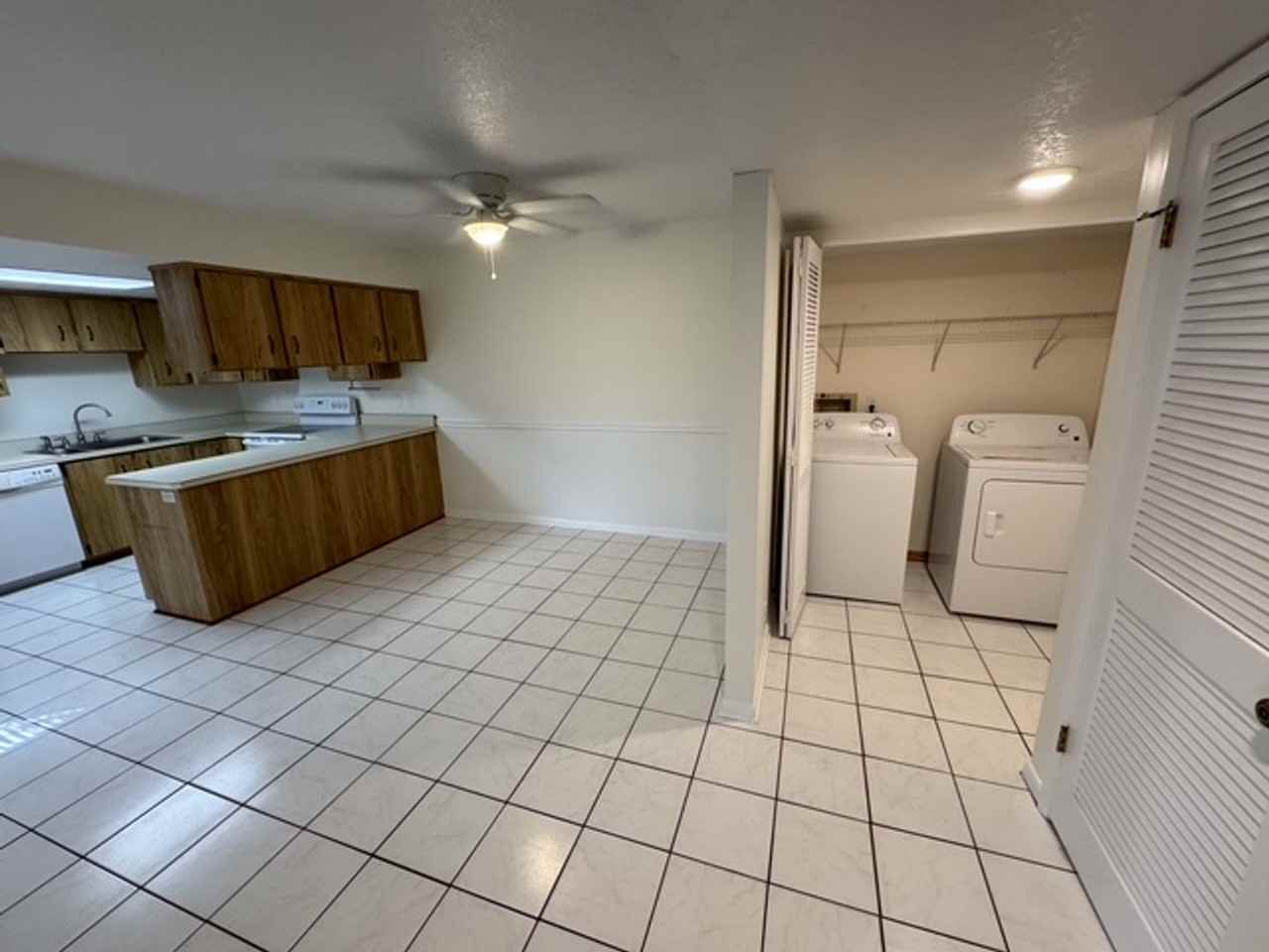 10355 Big Tree Ln - Photo 5 of 27