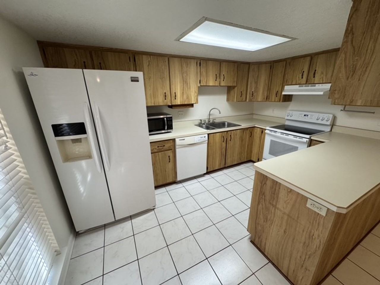 10355 Big Tree Ln - Photo 7 of 27
