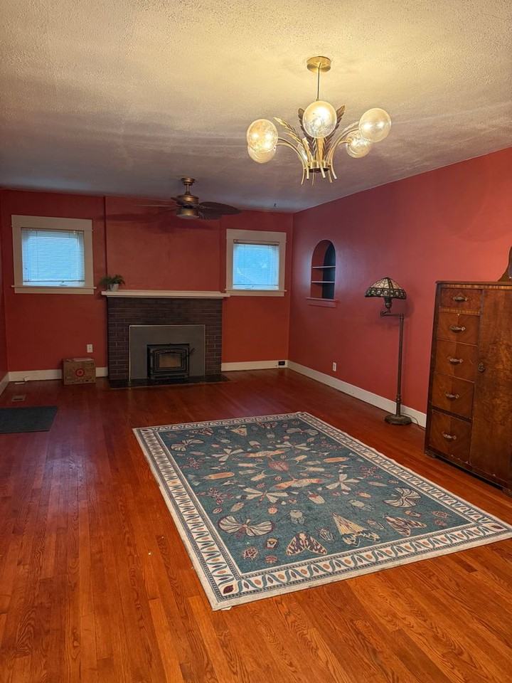 525 Se Side St - Photo 4 of 13