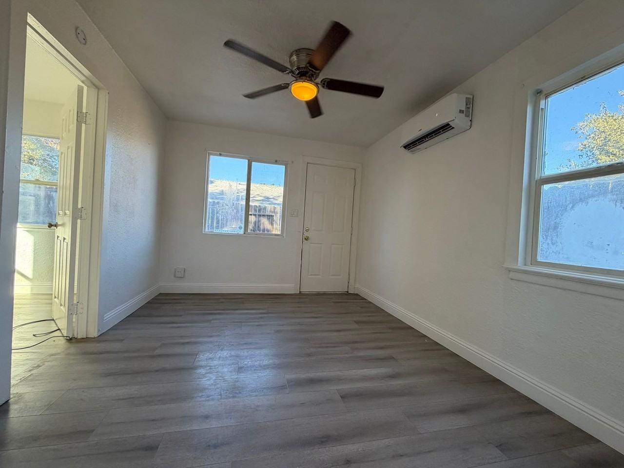 3920 1/2 High St - Photo 5 of 26