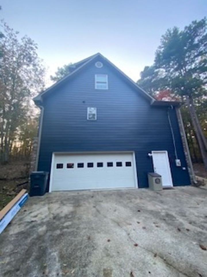 8616 Woodview Ln - Photo 3 of 22