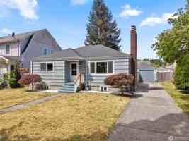 featured image of 647 23rd Ave