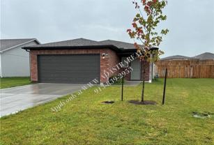 33791 W 207th Ter - Photo 1 of 1