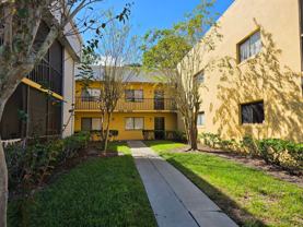 2713 Oak Park Way - Photo 1 of 1