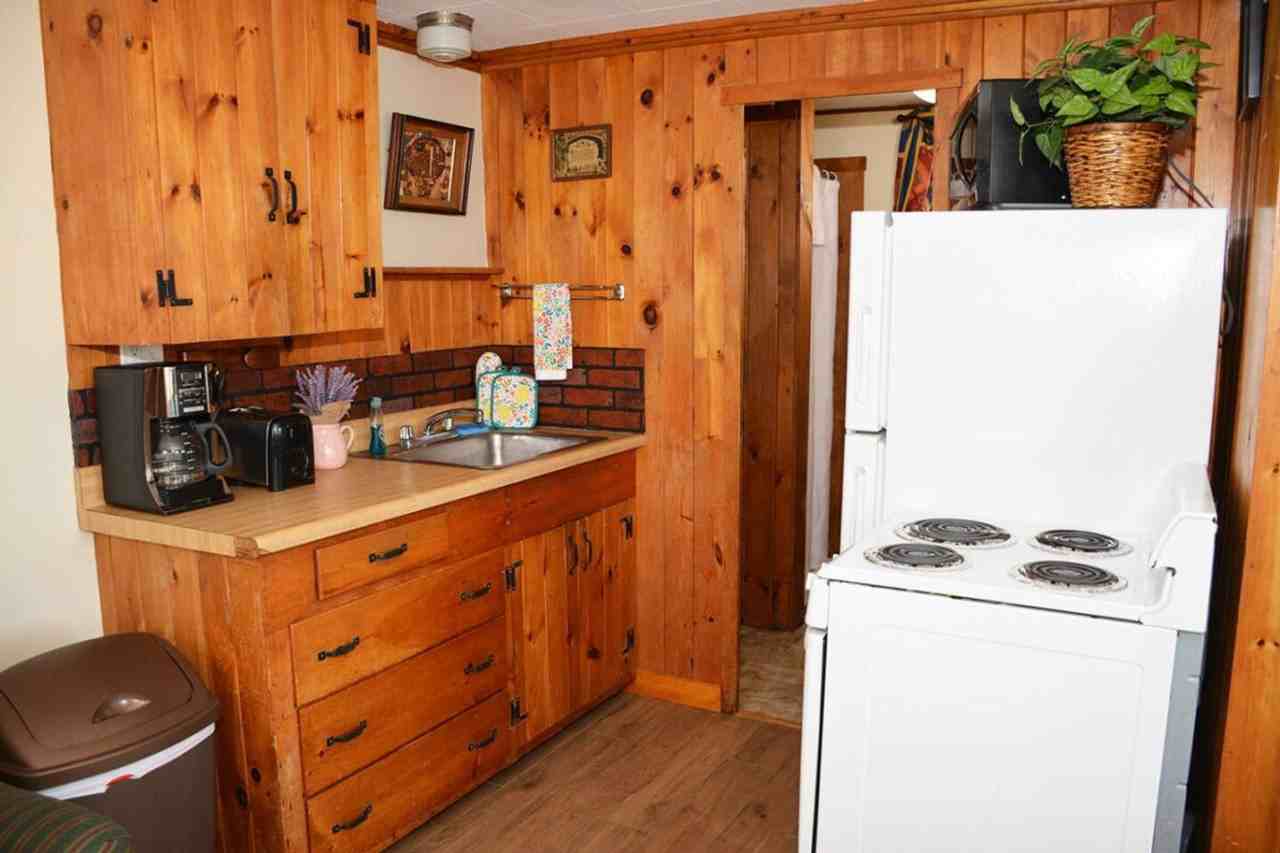 Little Miss Cottages - Photo 3 of 12