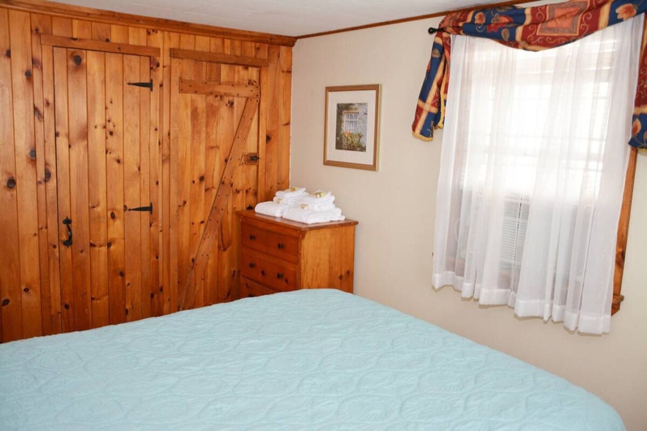 Little Miss Cottages - Photo 5 of 12