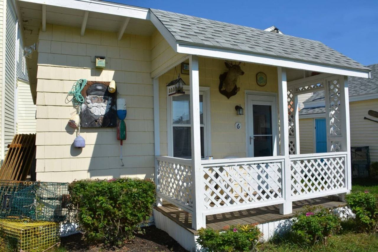 Little Miss Cottages - Photo 7 of 12