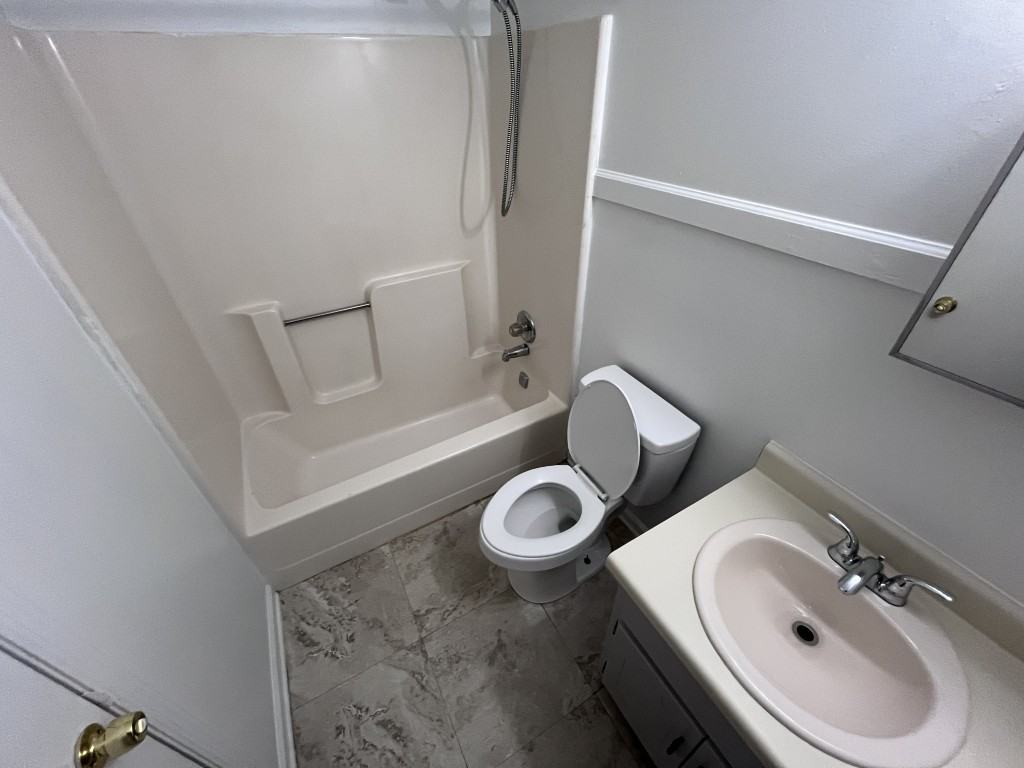 106 Jay Ln #106A - Photo 7 of 17