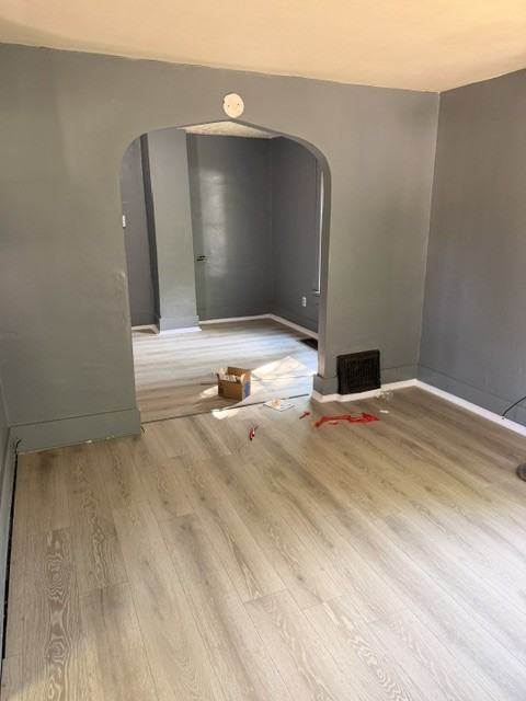1515 White Ave - Photo 5 of 14