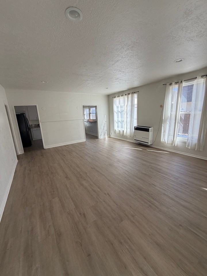 554 E Foothill Blvd #554 - Photo 2 of 8