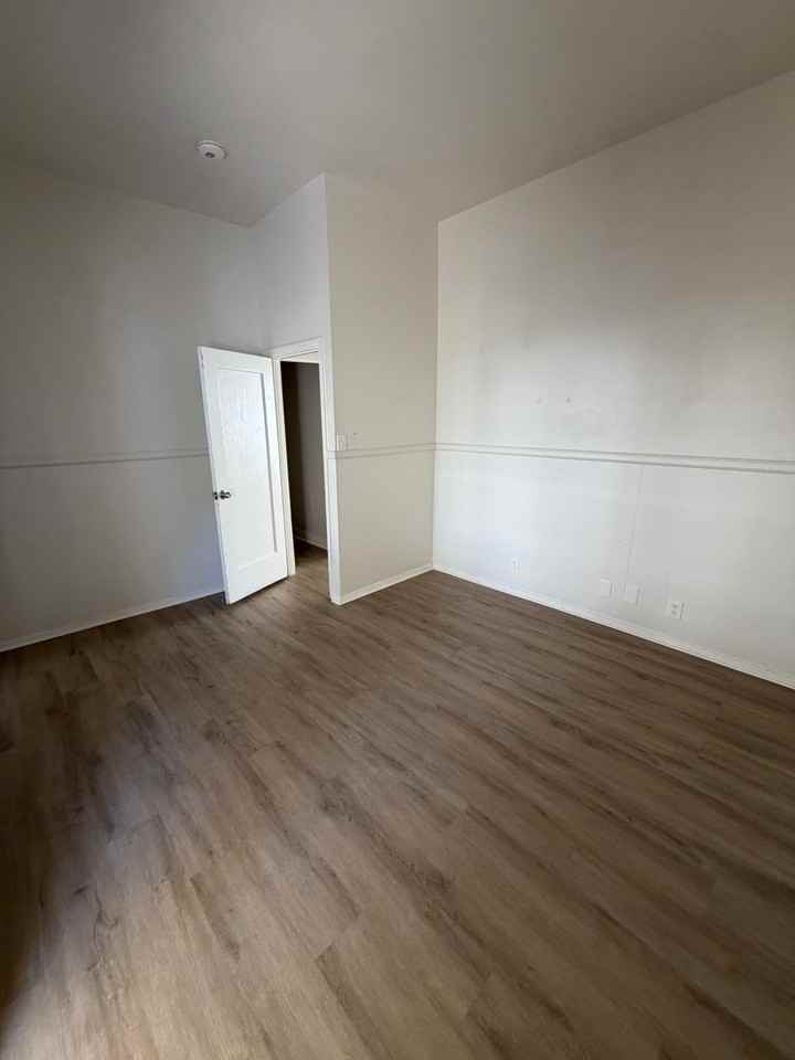 554 E Foothill Blvd #554 - Photo 6 of 8