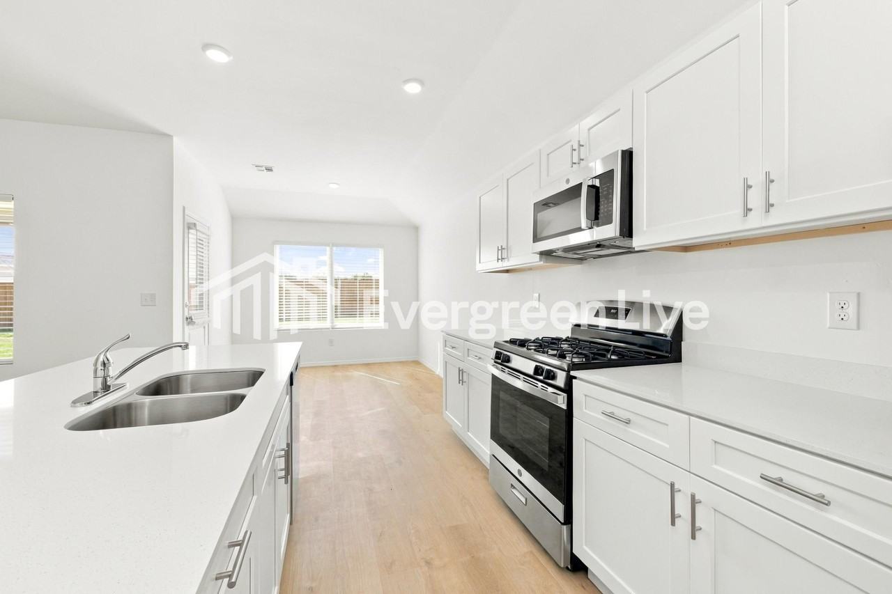27950 E 118th St S - Photo 6 of 15