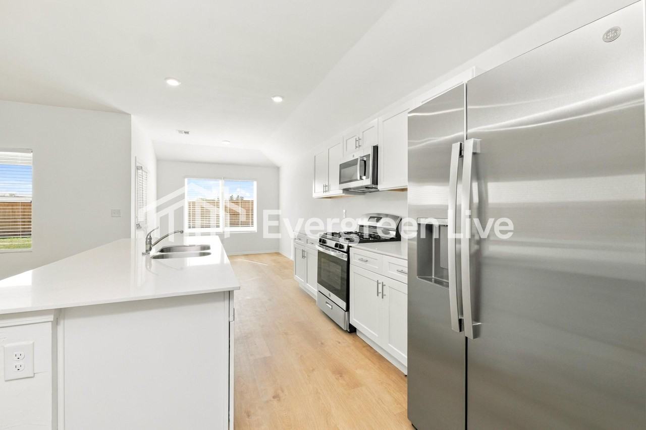 27950 E 118th St S - Photo 7 of 15