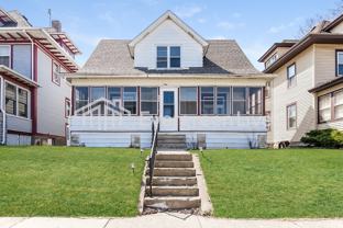 956 Iglehart Ave - Photo 1 of 1