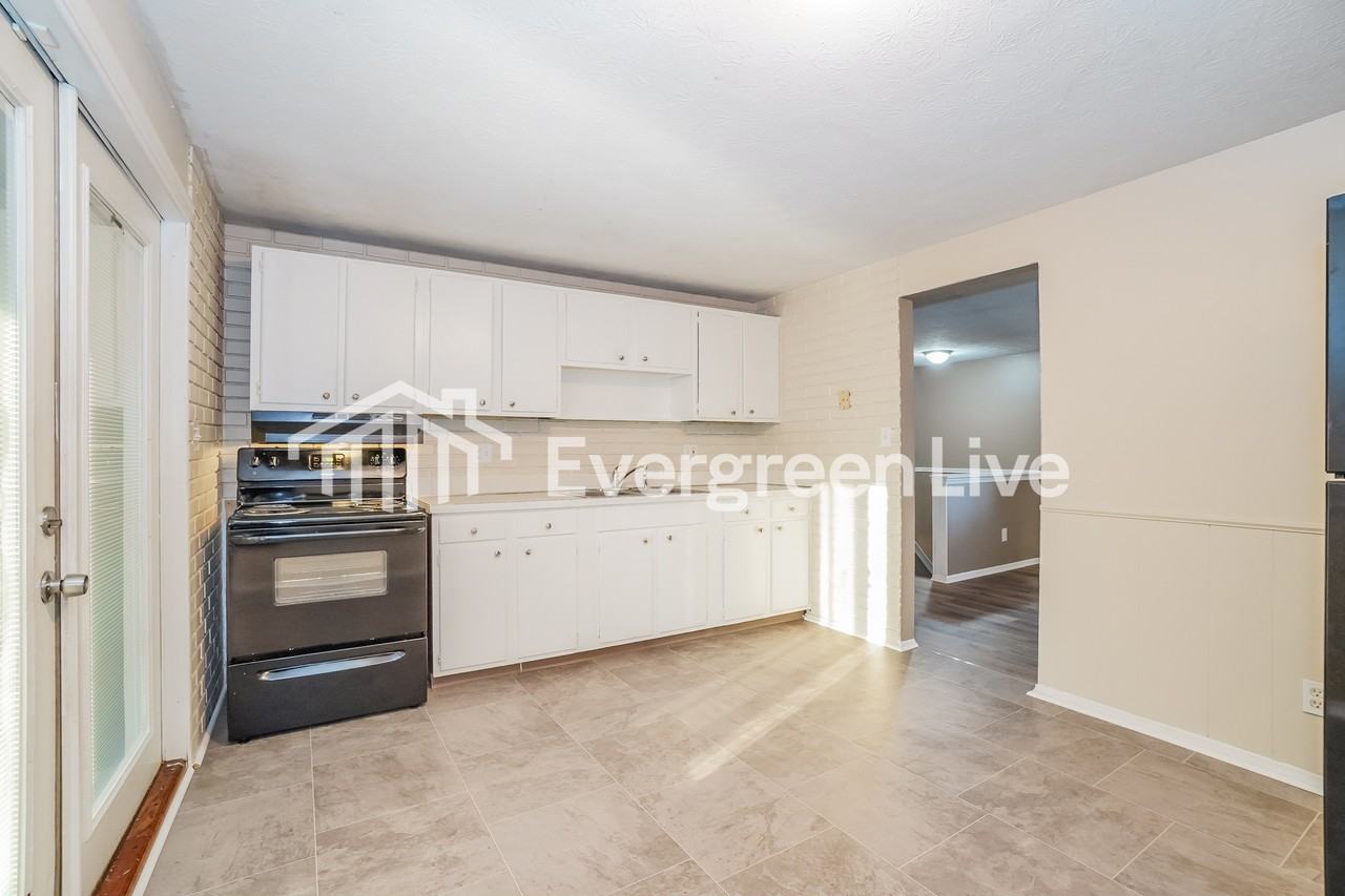 3186 Sundale Rd - Photo 6 of 15