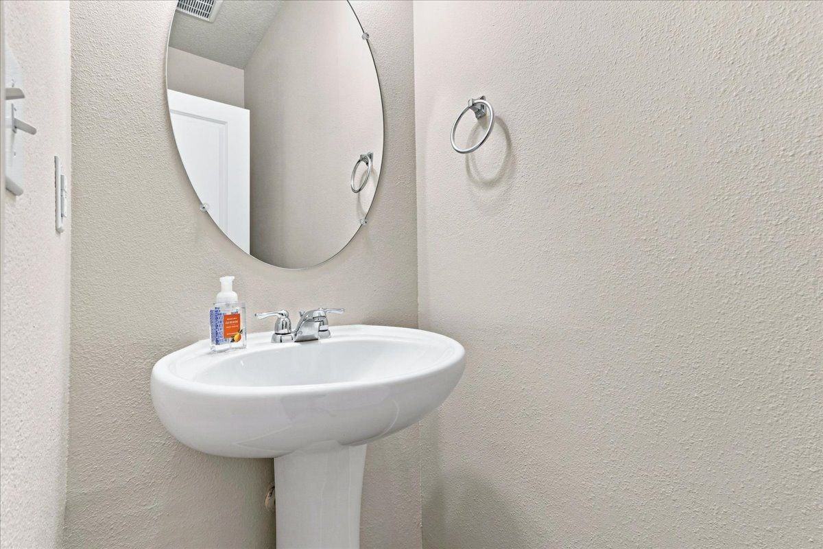 8511 Ne 13th Pl - Photo 6 of 15