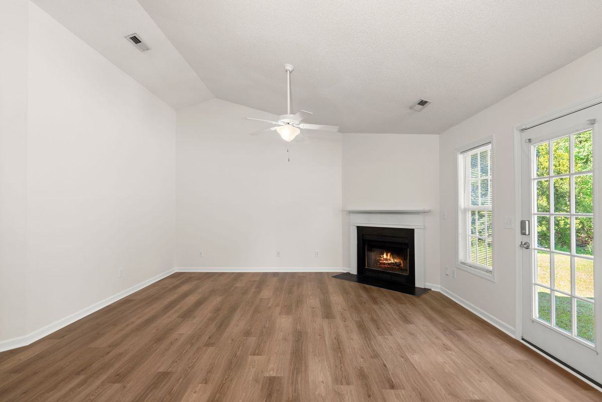 101 Eather Dr - Photo 7 of 27
