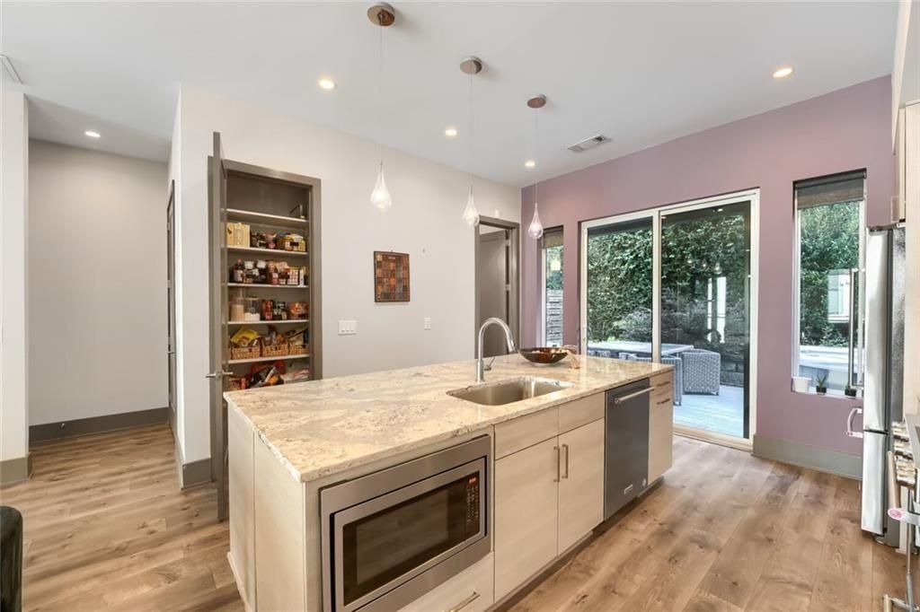 1305 Chelsea Cir Nw - Photo 5 of 29