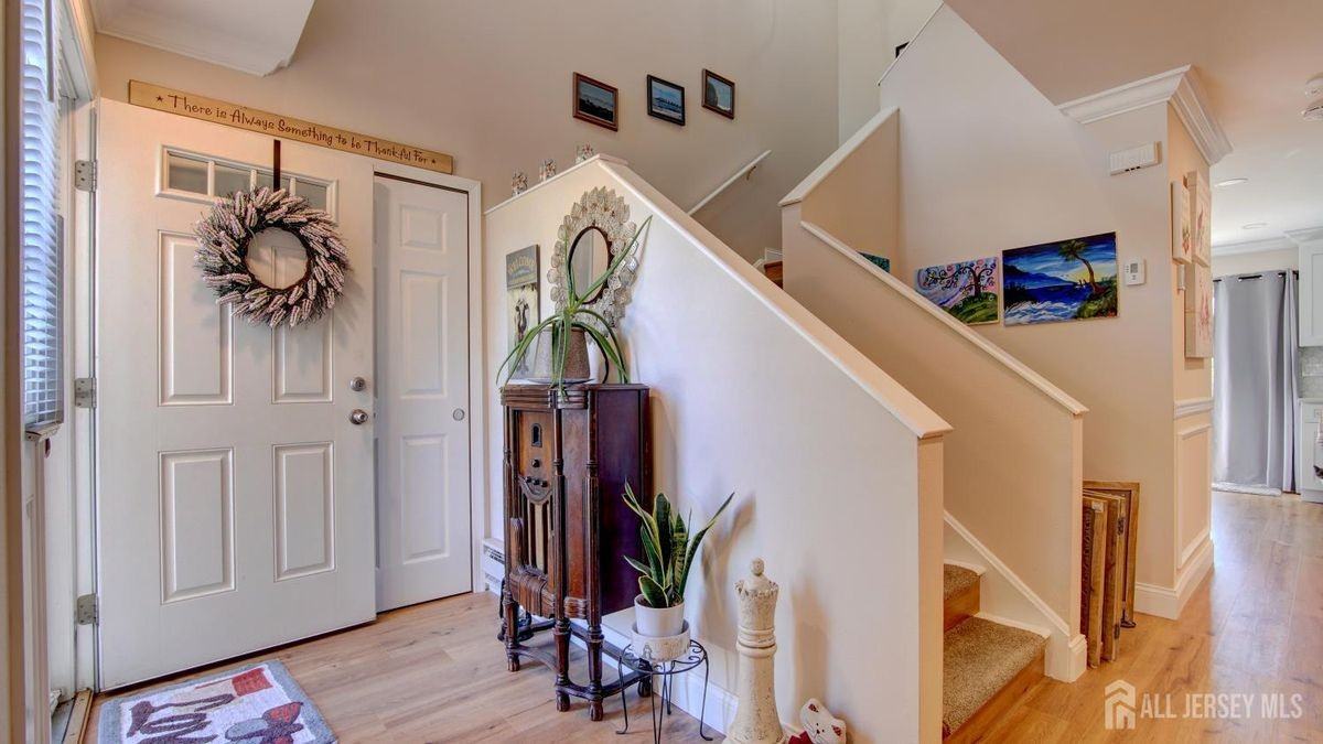 437 Belford Rd - Photo 2 of 19