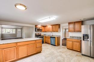1086 Sun Valley Dr - Photo 1 of 1