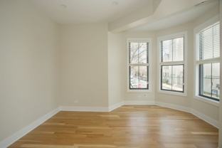 2258 N Southport Ave - Photo 1 of 1