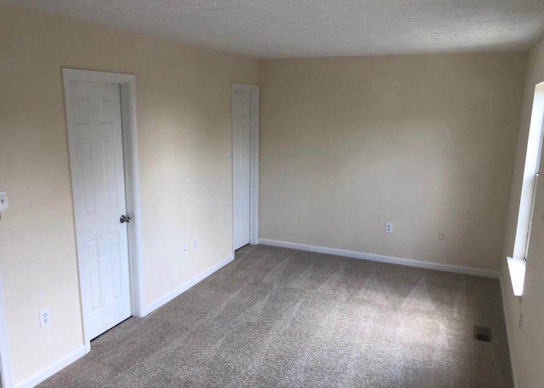 111 Amethyst Ct - Photo 4 of 6