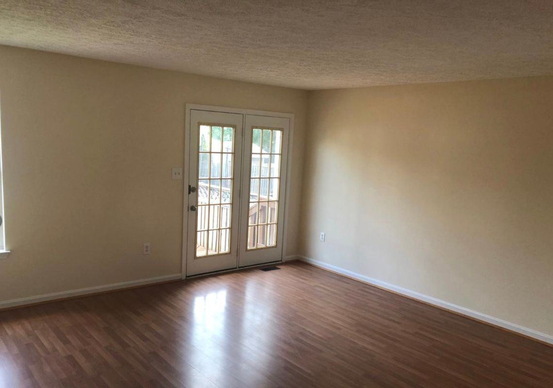 111 Amethyst Ct - Photo 5 of 6