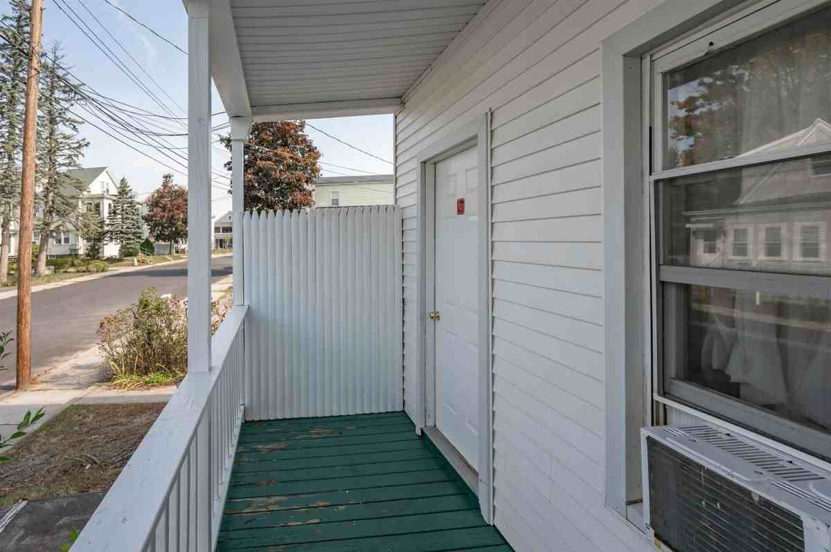 33 Brook St ##3c - Photo 3 of 20