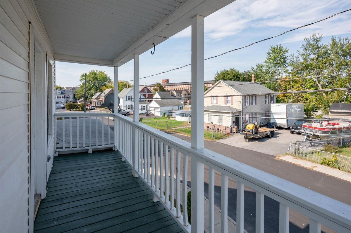 33 Brook St ##3c - Photo 4 of 20