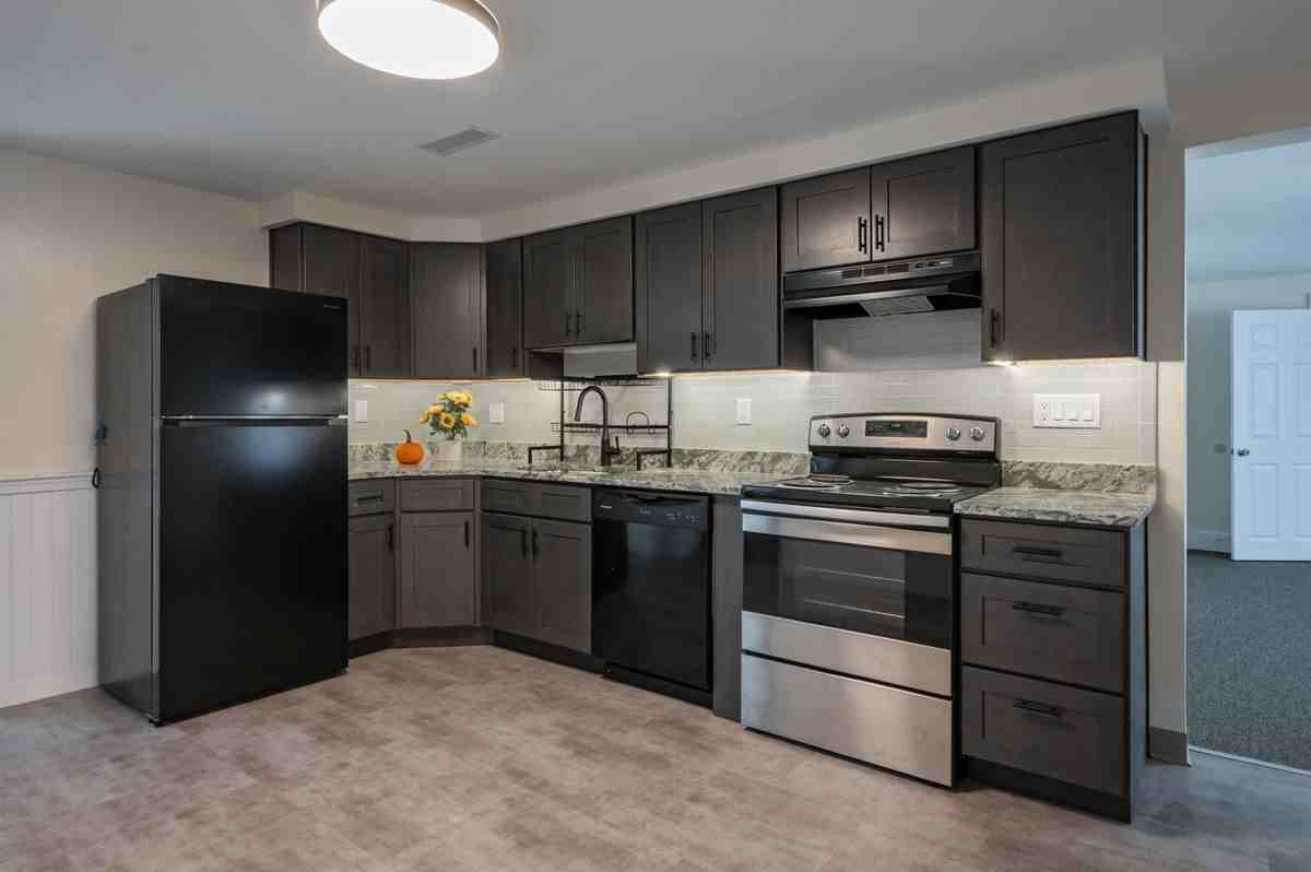 33 Brook St ##3c - Photo 6 of 20