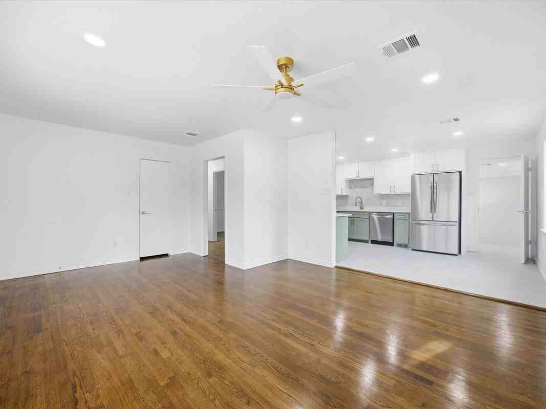 10270 Kilkenny Pl - Photo 5 of 9