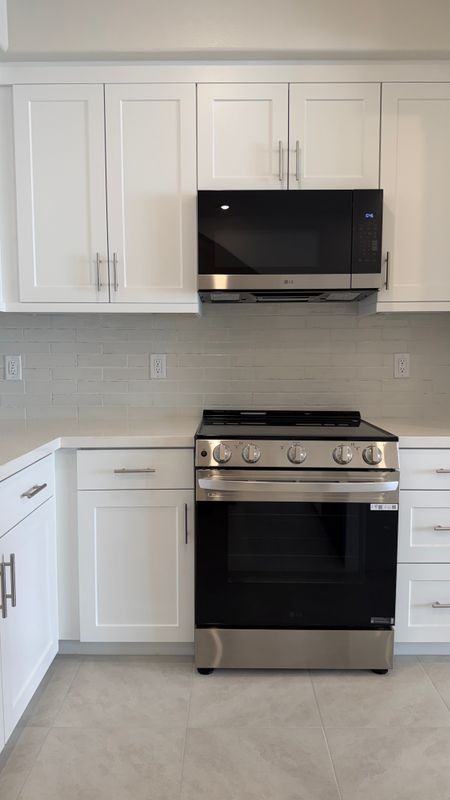 546 Gregory Way - Photo 2 of 23