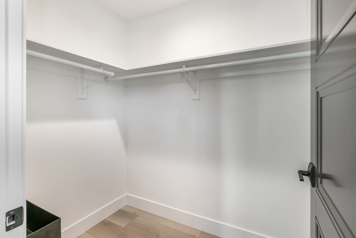139 S Oak Knoll Ave ##401 - Photo 2 of 11