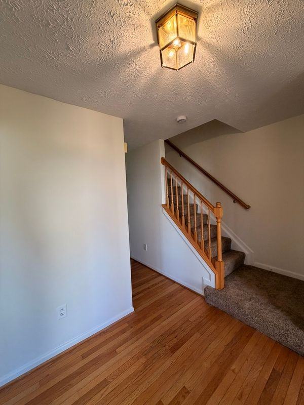 6409 Southampton Ct - Photo 2 of 25