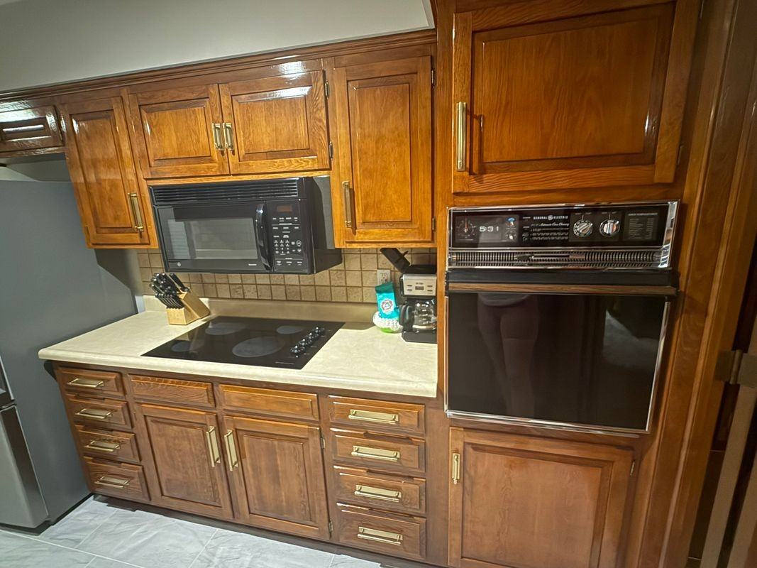 7709 W 64th St - Photo 6 of 24