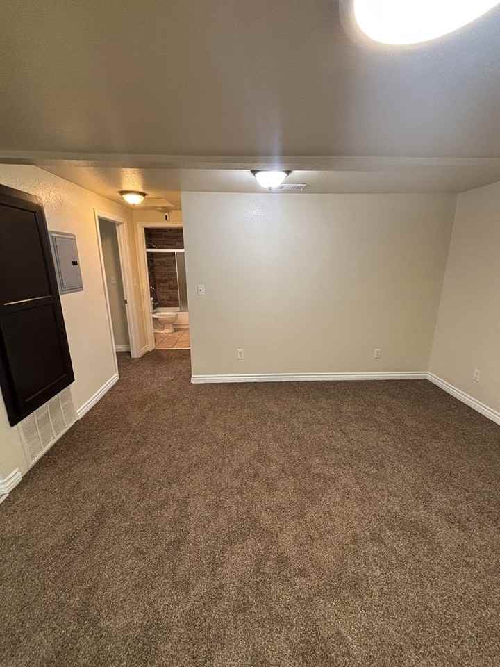 226 1/2 West 60th Street - Photo 2 of 15