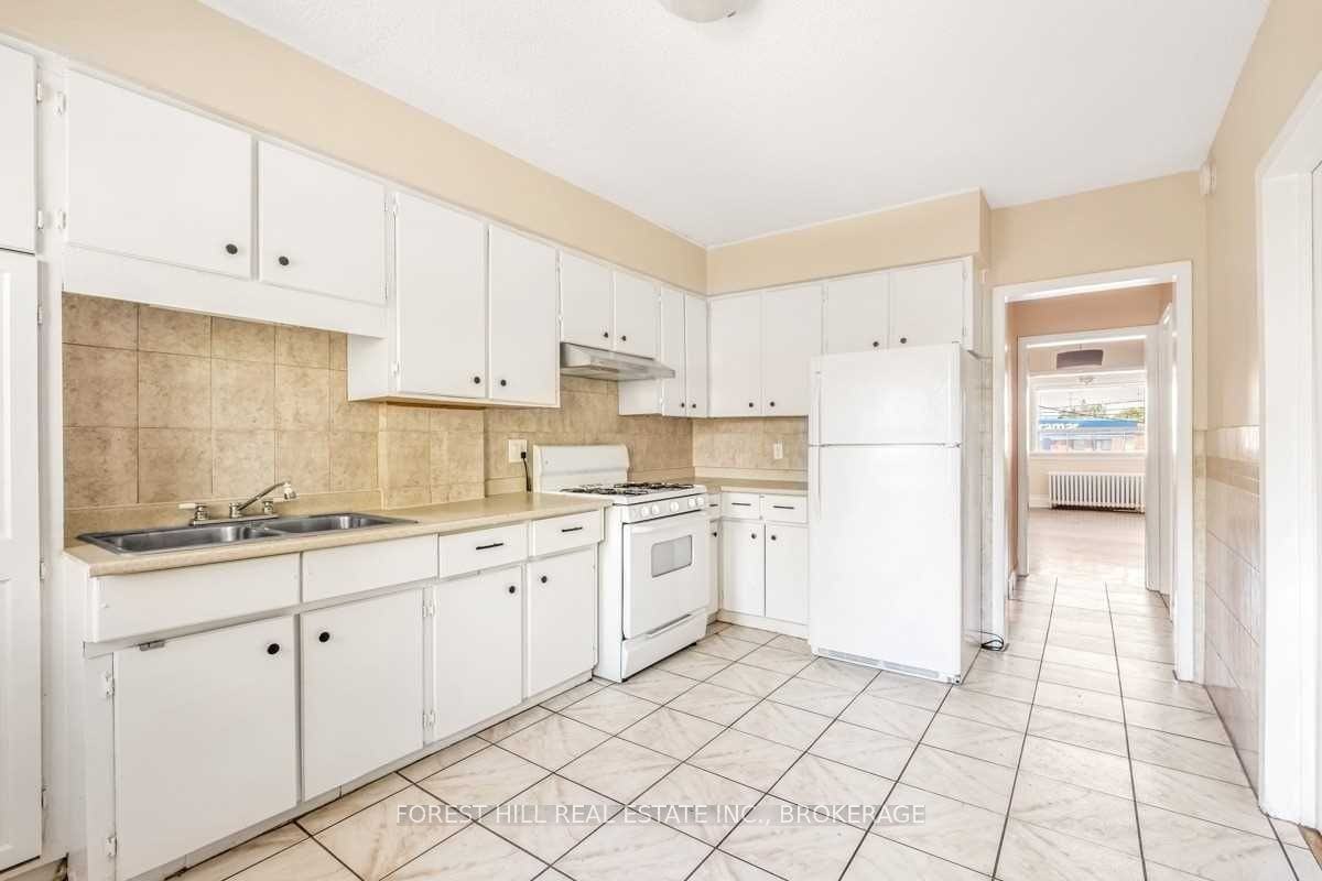 634 Vaughan Rd - Photo 4 of 11
