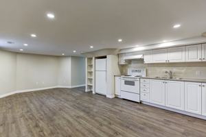featured image of 211 Hibbert Ave #2