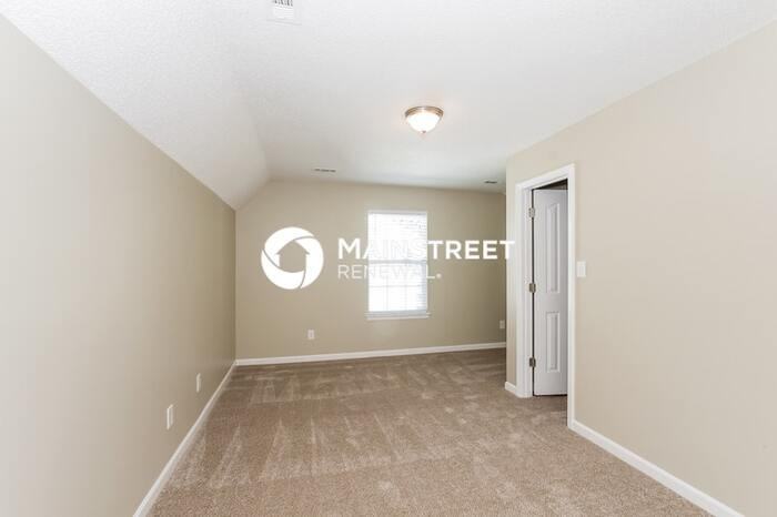 15726 Dehavilland Dr - Photo 7 of 15