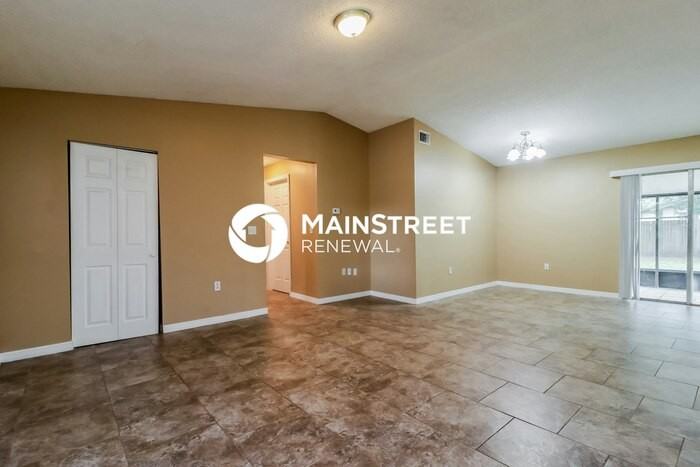1320 Periwinkle Ct - Photo 4 of 16