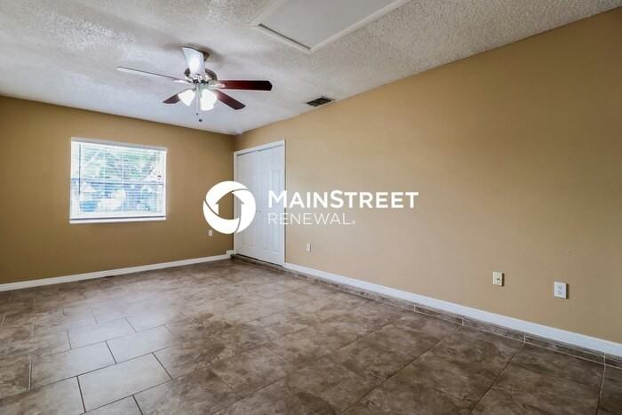 1320 Periwinkle Ct - Photo 7 of 16