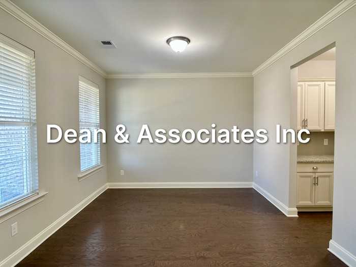 4028 Laura Ln - Photo 3 of 20