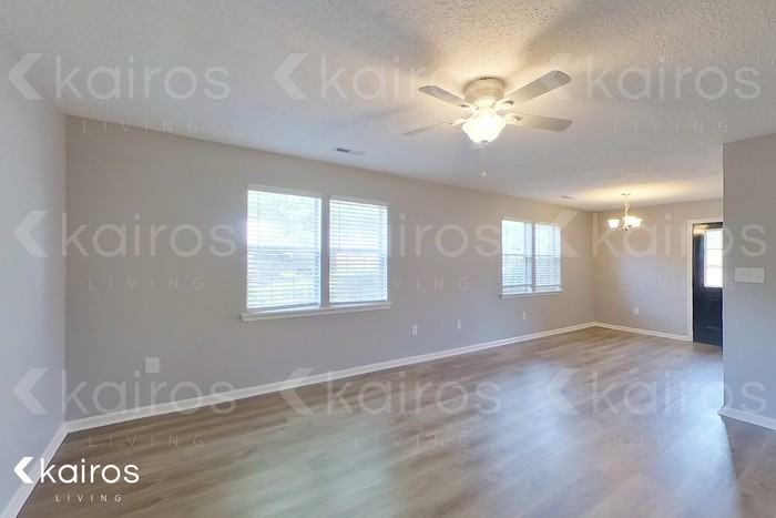 128 Deer Pkwy - Photo 2 of 19