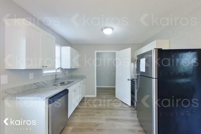 128 Deer Pkwy - Photo 5 of 19