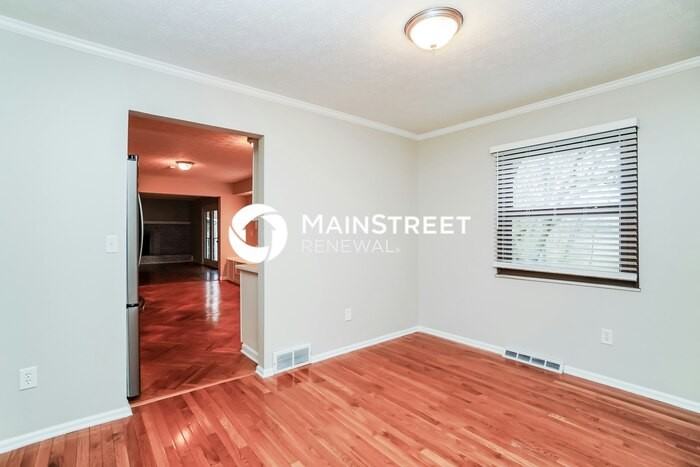 621 Governors St - Photo 4 of 18