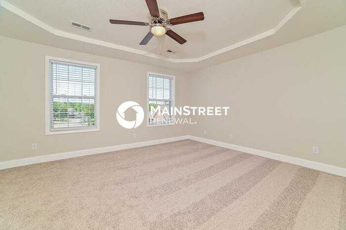 5300 Stricter Ln - Photo 6 of 17