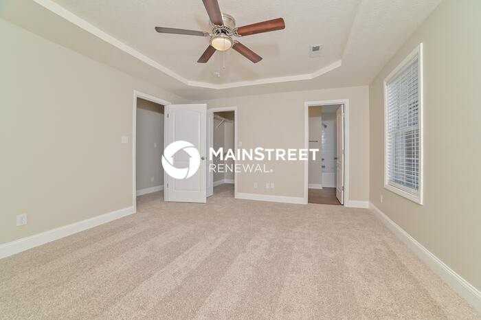5300 Stricter Ln - Photo 7 of 17